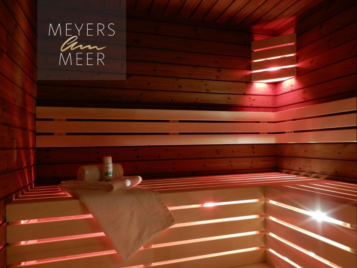 Schwarzes Holzferienhaus Mit Sauna -- Feldrain -- An Der Ostsee, Zierow Bei Wismar, 4-6 Personen Kültér fotó