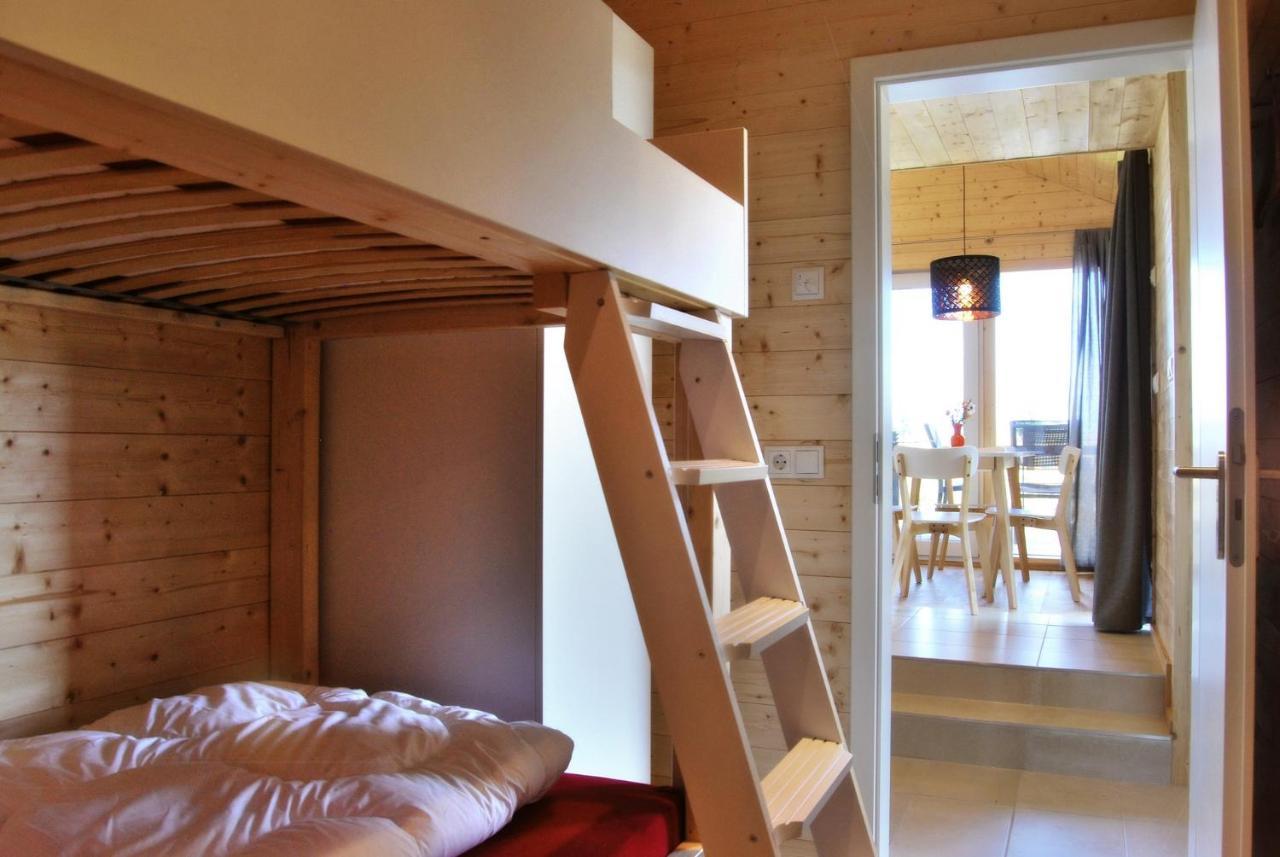 Schwarzes Holzferienhaus Mit Sauna -- Feldrain -- An Der Ostsee, Zierow Bei Wismar, 4-6 Personen Kültér fotó