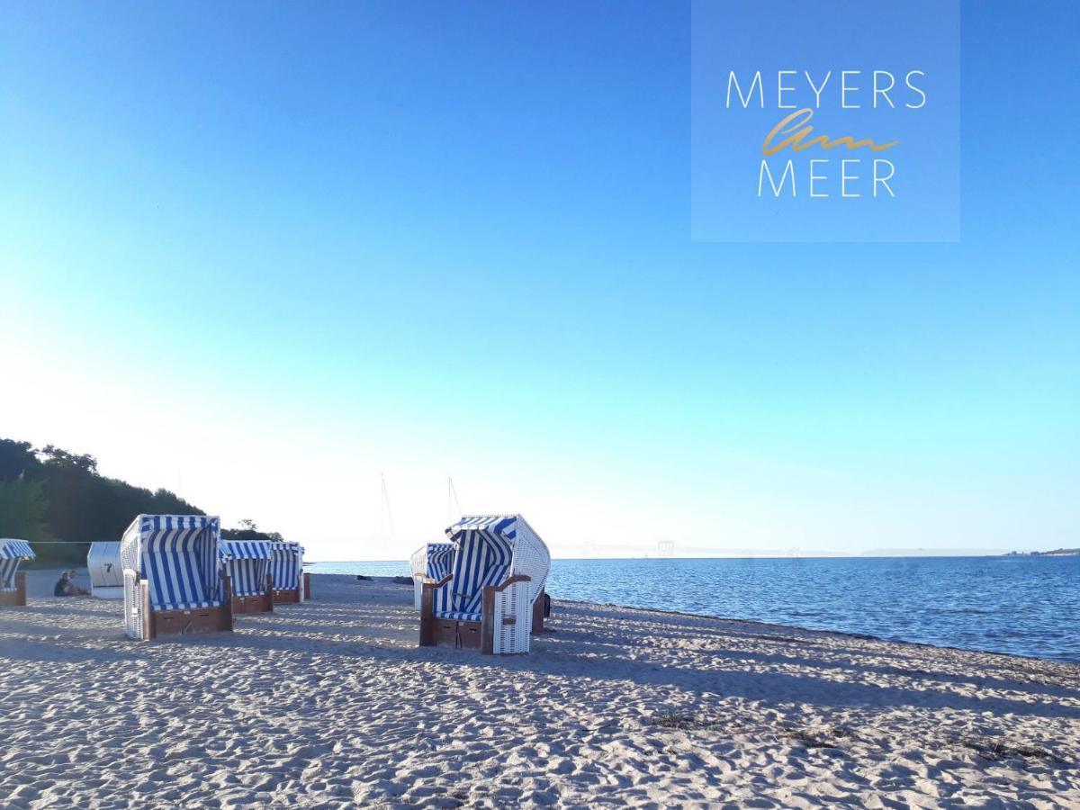 Schwarzes Holzferienhaus Mit Sauna -- Feldrain -- An Der Ostsee, Zierow Bei Wismar, 4-6 Personen Kültér fotó