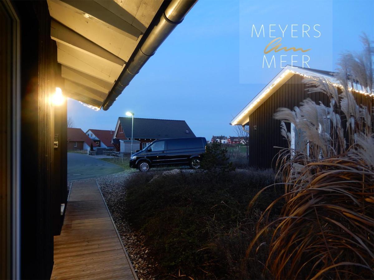 Schwarzes Holzferienhaus Mit Sauna -- Feldrain -- An Der Ostsee, Zierow Bei Wismar, 4-6 Personen Kültér fotó