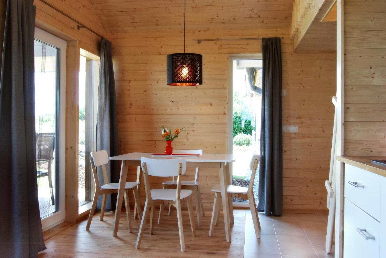 Schwarzes Holzferienhaus Mit Sauna -- Feldrain -- An Der Ostsee, Zierow Bei Wismar, 4-6 Personen Kültér fotó